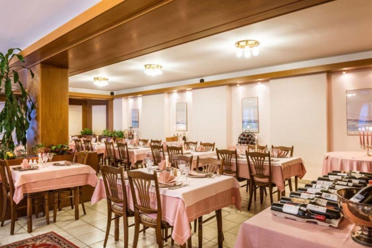 Hotel Le Postillon Esch-sur-Sûre Esterno foto