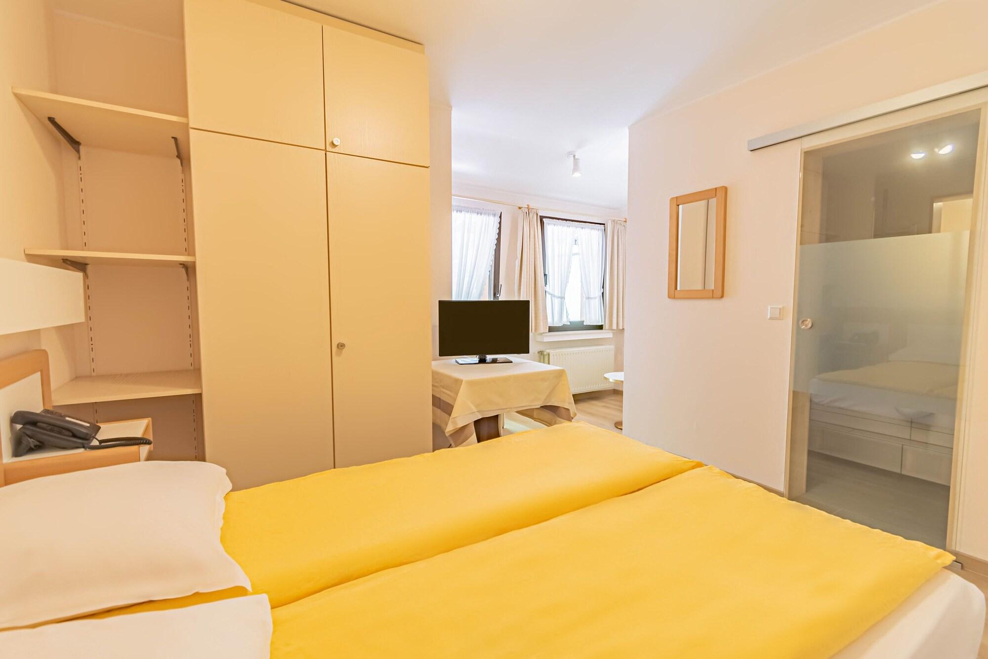 Hotel Le Postillon Esch-sur-Sûre Esterno foto
