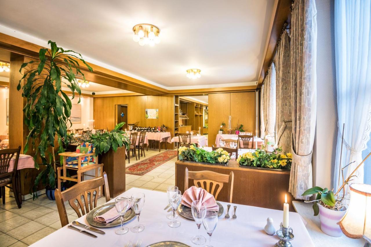 Hotel Le Postillon Esch-sur-Sûre Esterno foto