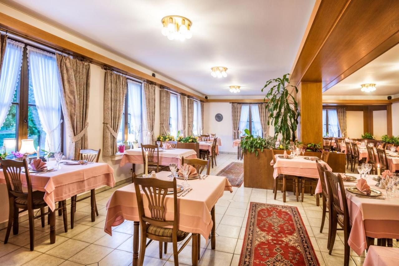 Hotel Le Postillon Esch-sur-Sûre Esterno foto