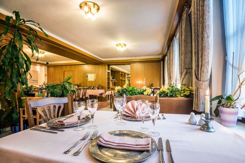 Hotel Le Postillon Esch-sur-Sûre Esterno foto